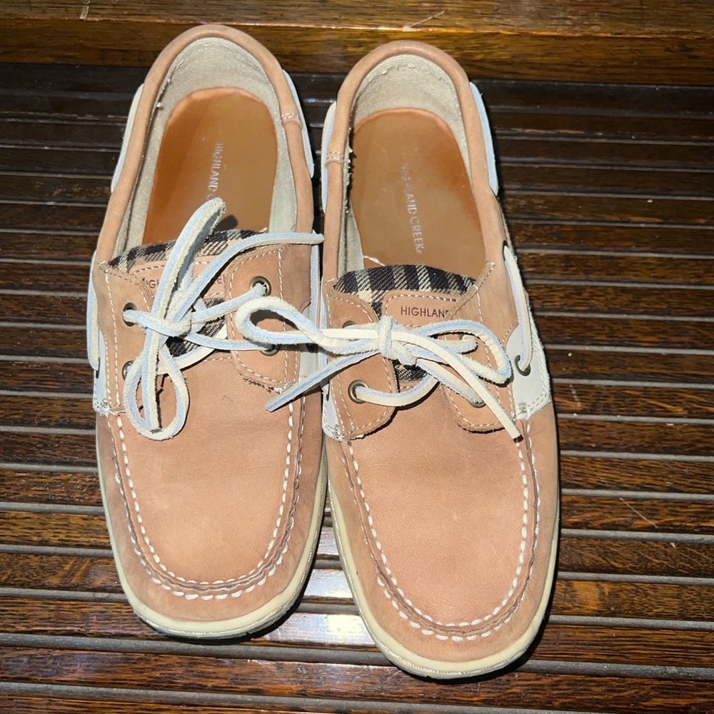 Highland Creek Men's Tan Boat‎ Shoes black plaid accents leather size 8
